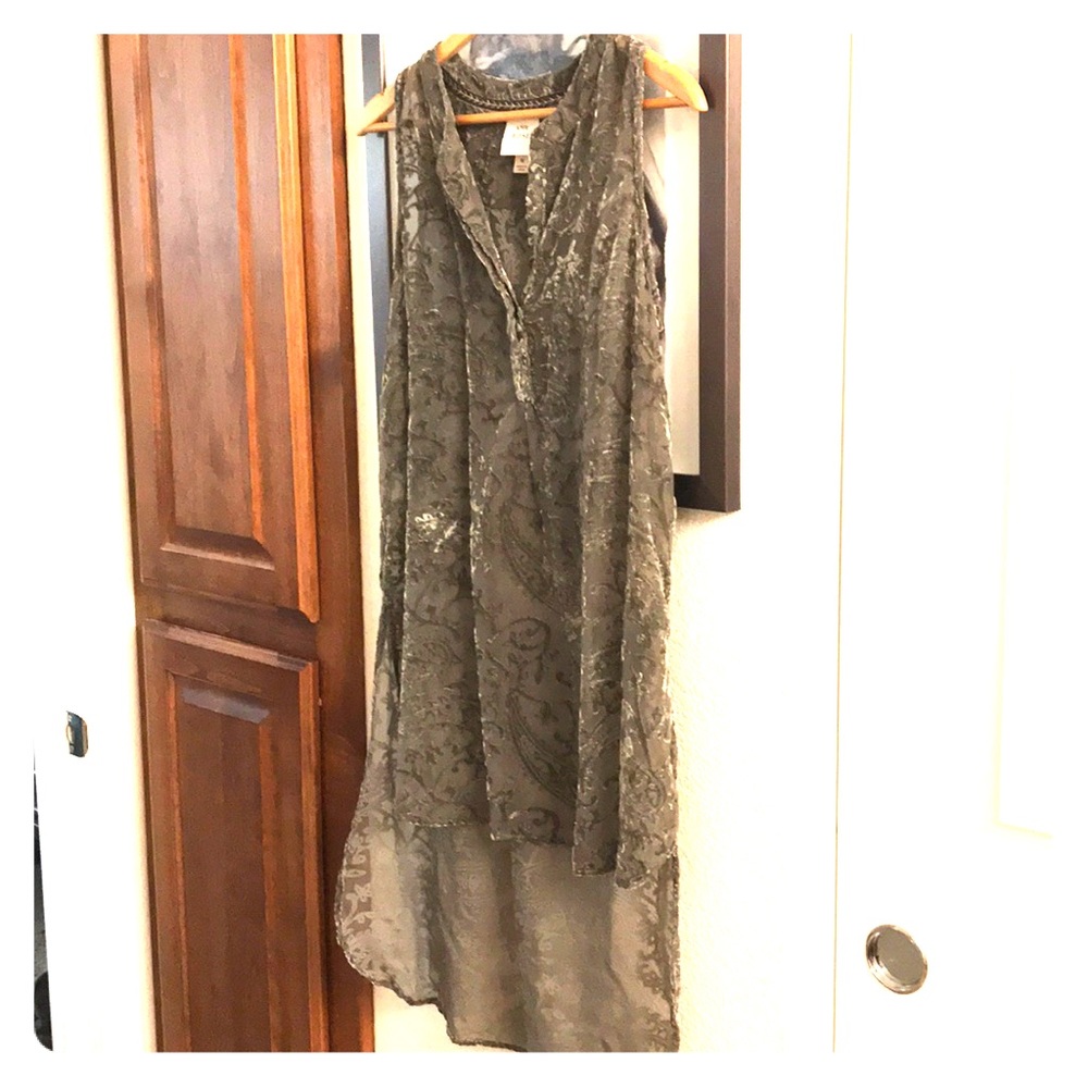 Knox Rose Tunic blouse